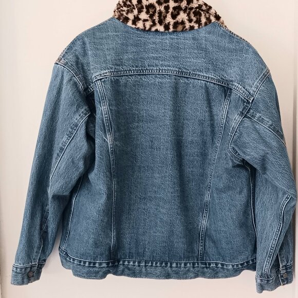 Levi's Blue Jean Jacket with Leopard Print Lining - Picture 2 of 9
